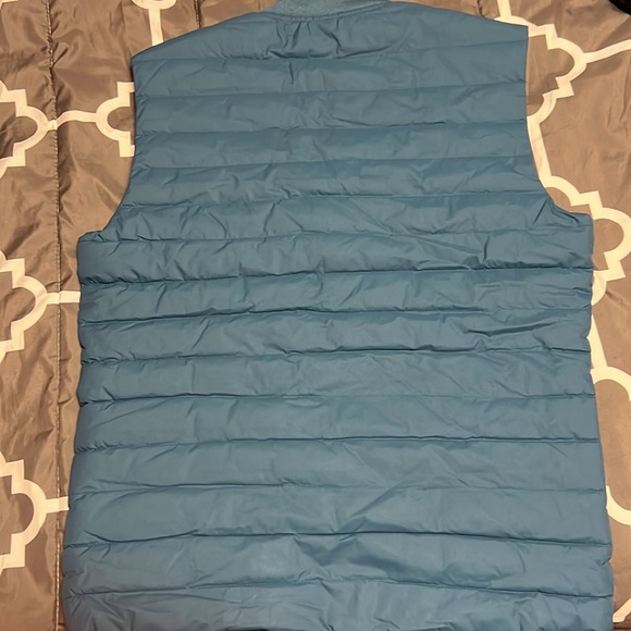 NWT J. Crew vintage blue Quilted Puffer Vest - Picture 4 of 4